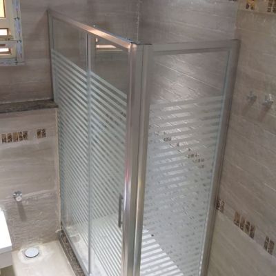 shower cabins